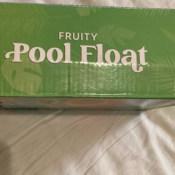 Sloosh 3 pack fruit pool floats - Picture 5 of 6